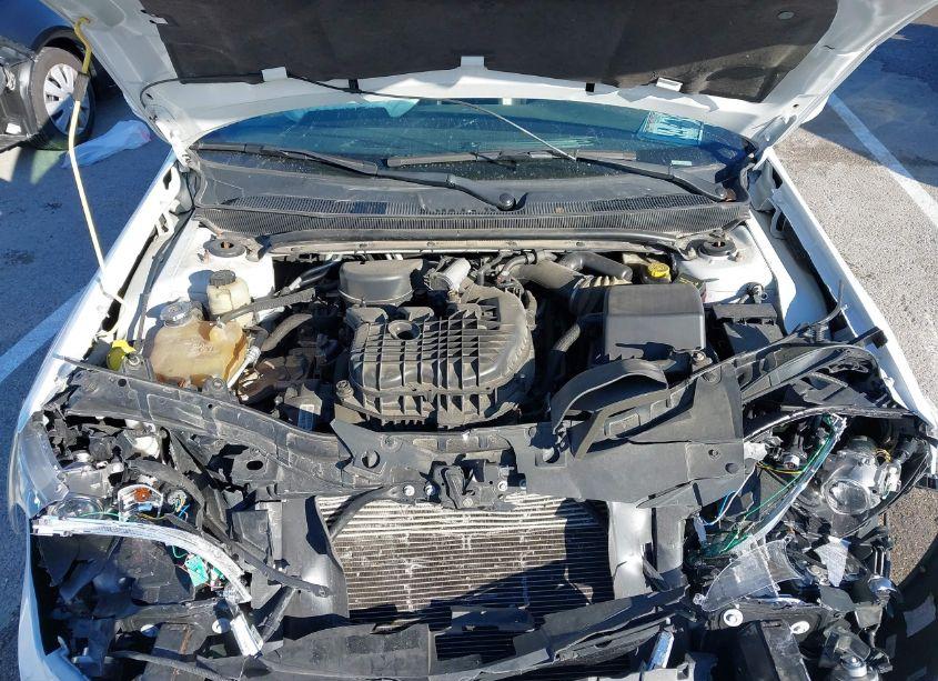 Photo 10 of 2013 Chrysler 200 LIMITED (VIN 1C3CCBCGXDN667227)