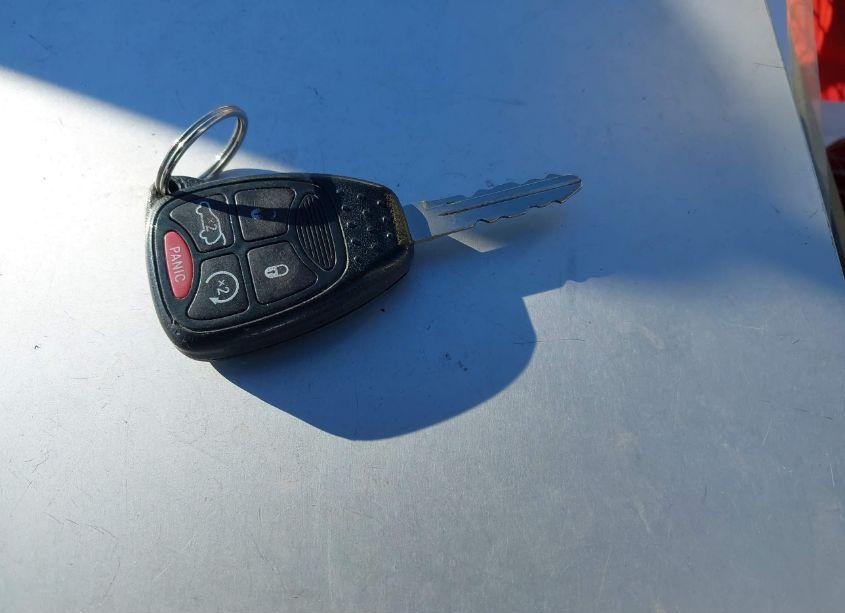 Photo 11 of 2013 Chrysler 200 LIMITED (VIN 1C3CCBCGXDN667227)