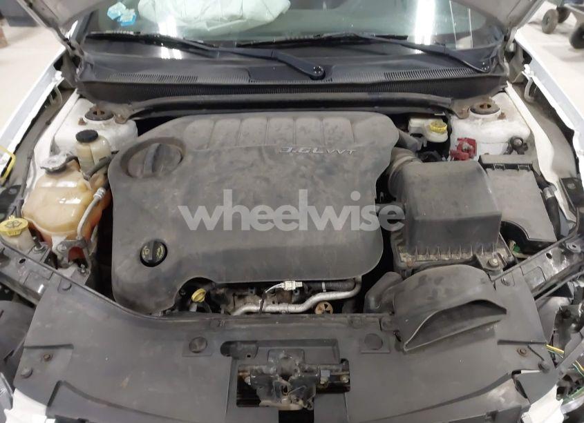 Photo 10 of 2013 Chrysler 200 LIMITED (VIN 1C3CCBCGXDN711341)