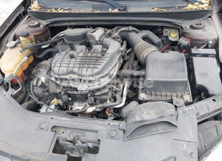 Photo 10 of 2013 Chrysler 200 LIMITED (VIN 1C3CCBCGXDN724073)