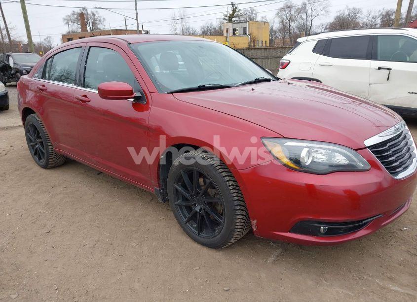 2013 Chrysler 200 LIMITED (VIN 1C3CCBCGXDN737504) main photo