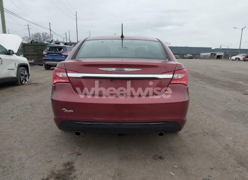 Photo 16 of 2013 Chrysler 200 LIMITED (VIN 1C3CCBCGXDN737504)
