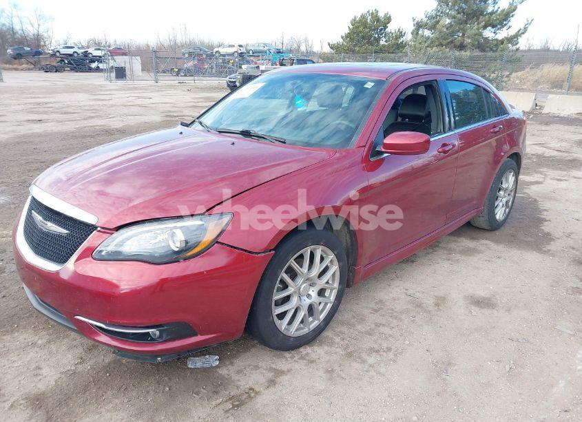 Photo 2 of 2014 Chrysler 200 LIMITED (VIN 1C3CCBCGXEN197489)