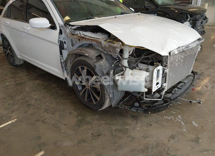 Photo 18 of 2012 Chrysler 200 S (VIN 1C3CCBHG1CN187732)