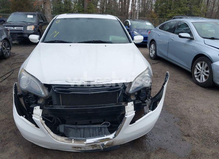 Photo 12 of 2012 Chrysler 200 S (VIN 1C3CCBHG3CN189756)