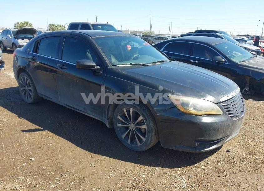 2012 Chrysler 200 S (VIN 1C3CCBHG6CN176998) main photo