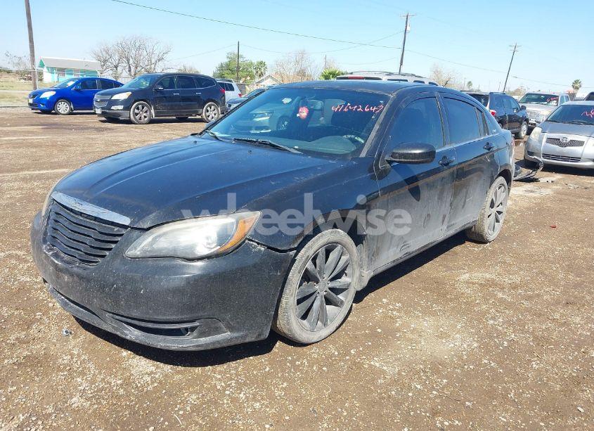 Photo 2 of 2012 Chrysler 200 S (VIN 1C3CCBHG6CN176998)