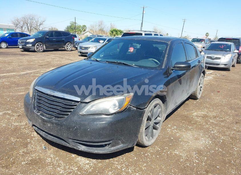 Photo 6 of 2012 Chrysler 200 S (VIN 1C3CCBHG6CN176998)