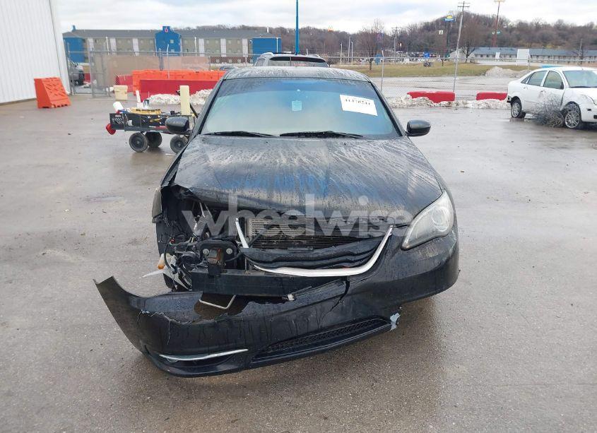 Photo 12 of 2012 Chrysler 200 S (VIN 1C3CCBHG6CN233751)