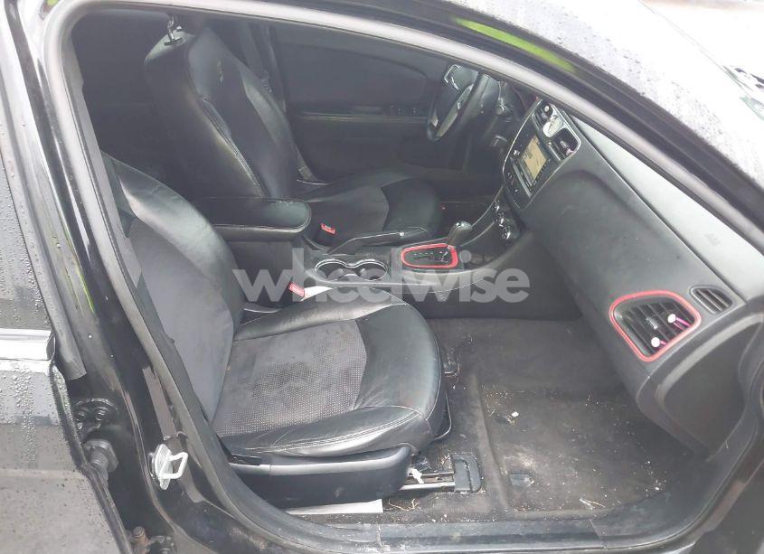 Photo 5 of 2012 Chrysler 200 S (VIN 1C3CCBHG6CN233751)