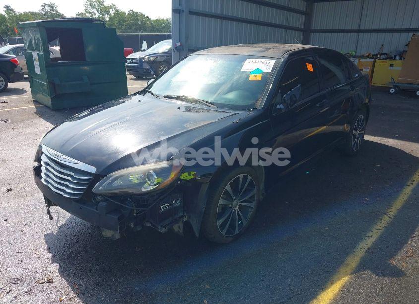 Photo 2 of 2012 Chrysler 200 S (VIN 1C3CCBHG7CN121654)