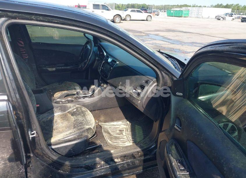 Photo 5 of 2012 Chrysler 200 S (VIN 1C3CCBHG7CN121654)