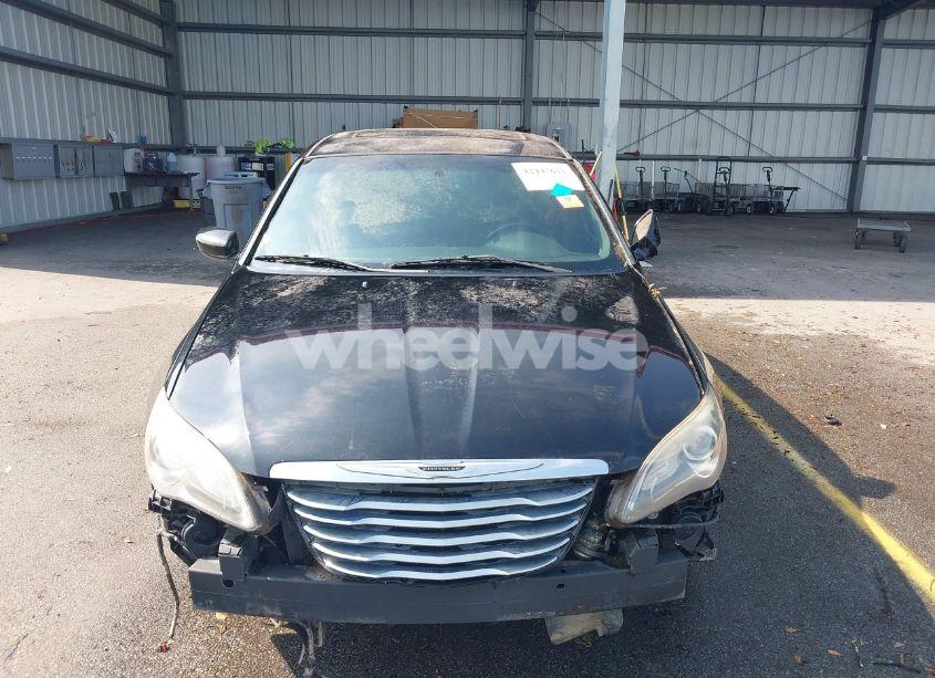 Photo 6 of 2012 Chrysler 200 S (VIN 1C3CCBHG7CN121654)