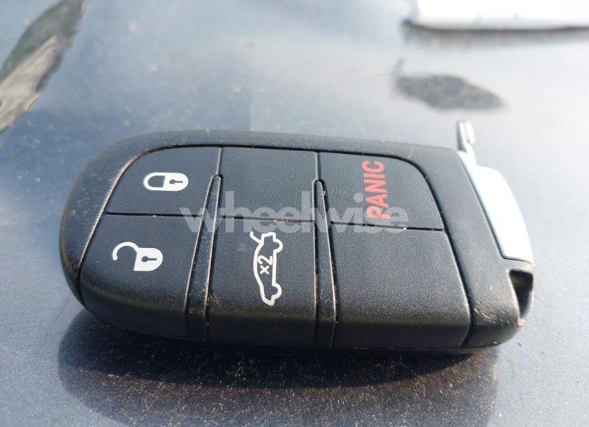 Photo 11 of 2015 Chrysler 200 LIMITED (VIN 1C3CCCAB0FN504134)