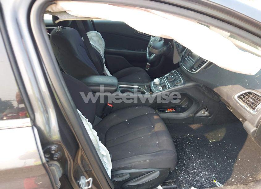 Photo 5 of 2015 Chrysler 200 LIMITED (VIN 1C3CCCAB0FN504134)