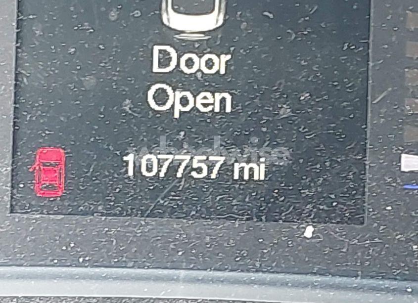 Photo 12 of 2015 Chrysler 200 LIMITED (VIN 1C3CCCAB0FN504750)