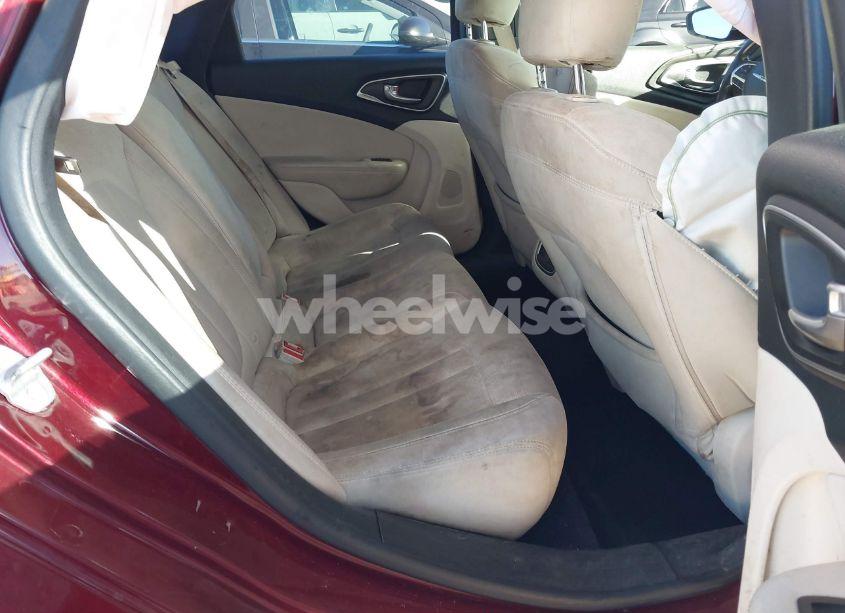 Photo 8 of 2015 Chrysler 200 LIMITED (VIN 1C3CCCAB0FN531642)