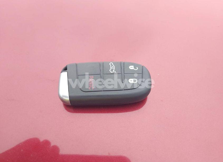 Photo 11 of 2015 Chrysler 200 LIMITED (VIN 1C3CCCAB0FN535755)