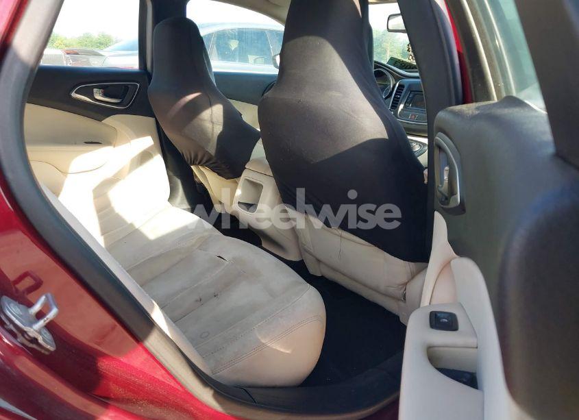 Photo 8 of 2015 Chrysler 200 LIMITED (VIN 1C3CCCAB0FN535755)