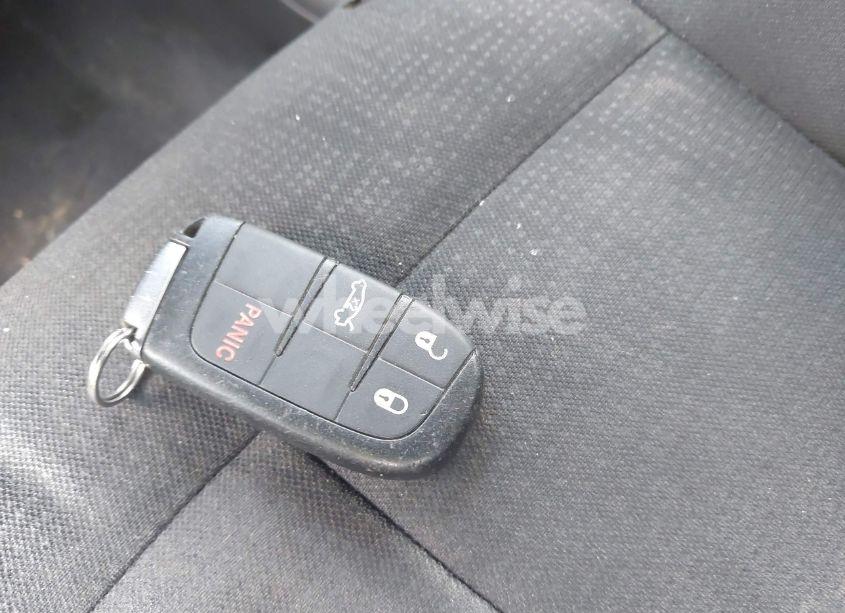 Photo 11 of 2015 Chrysler 200 LIMITED (VIN 1C3CCCAB0FN559120)