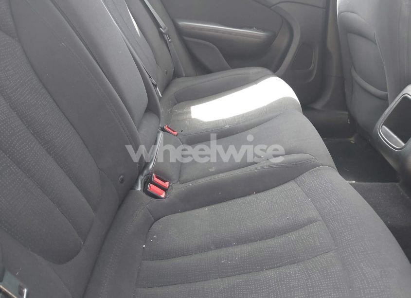 Photo 8 of 2015 Chrysler 200 LIMITED (VIN 1C3CCCAB0FN559120)