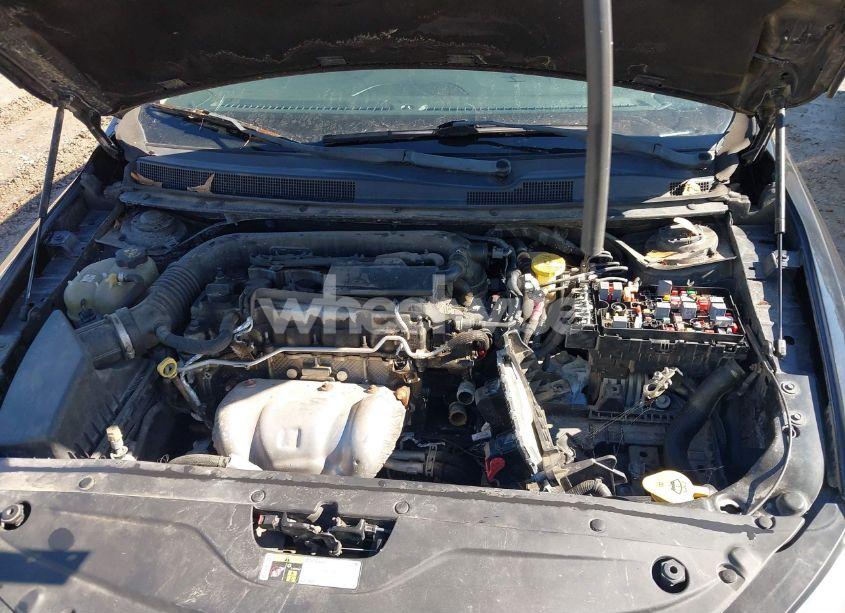 Photo 10 of 2015 Chrysler 200 LIMITED (VIN 1C3CCCAB0FN560235)