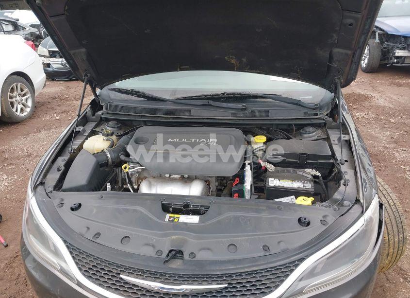 Photo 10 of 2015 Chrysler 200 LIMITED (VIN 1C3CCCAB0FN563085)