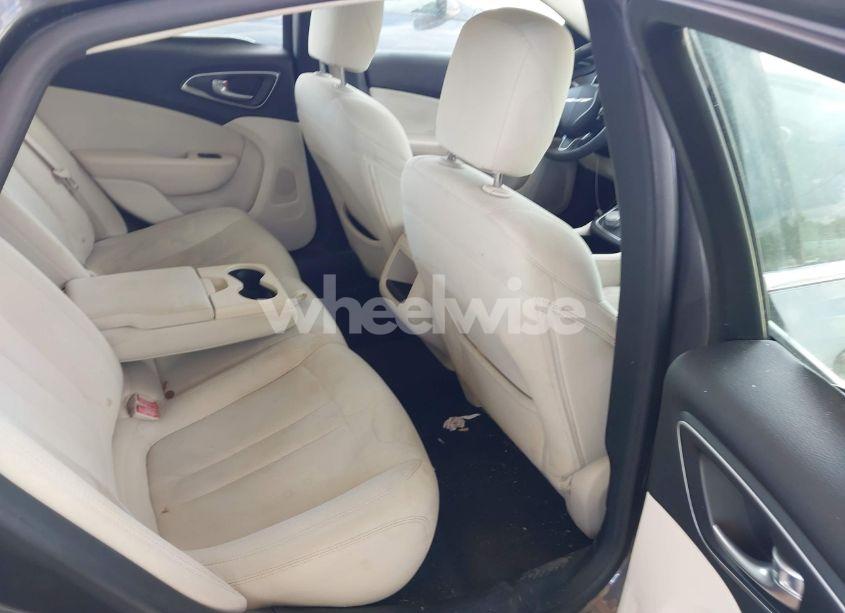 Photo 8 of 2015 Chrysler 200 LIMITED (VIN 1C3CCCAB0FN575351)