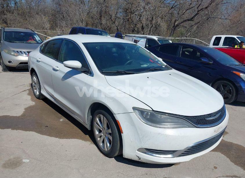 2015 Chrysler 200 LIMITED (VIN 1C3CCCAB0FN578220) main photo