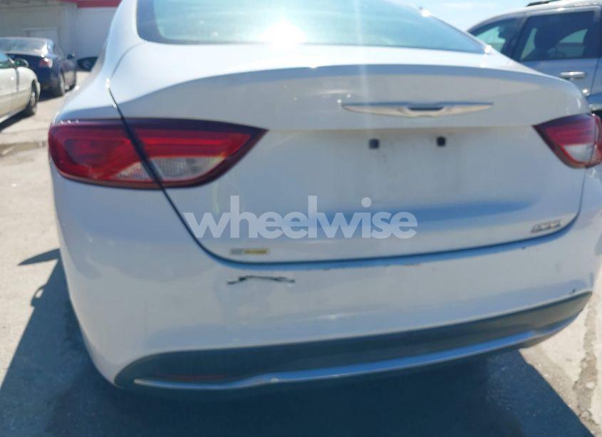 Photo 12 of 2015 Chrysler 200 LIMITED (VIN 1C3CCCAB0FN578220)