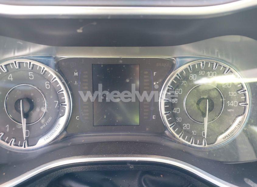 Photo 7 of 2015 Chrysler 200 LIMITED (VIN 1C3CCCAB0FN578220)