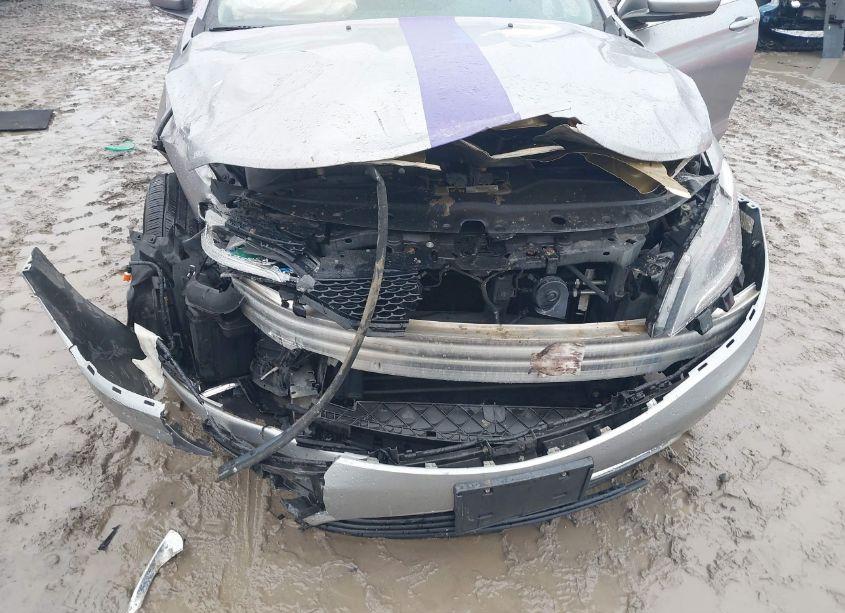 Photo 6 of 2015 Chrysler 200 LIMITED (VIN 1C3CCCAB0FN580050)