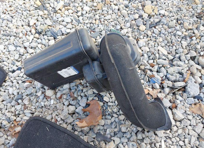 Photo 12 of 2015 Chrysler 200 LIMITED (VIN 1C3CCCAB0FN583742)