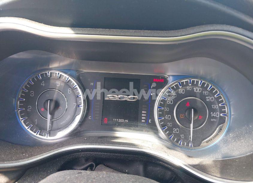 Photo 7 of 2015 Chrysler 200 LIMITED (VIN 1C3CCCAB0FN592442)