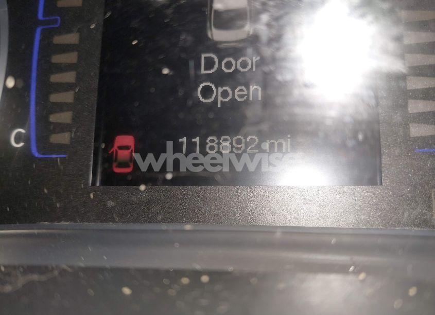 Photo 12 of 2015 Chrysler 200 LIMITED (VIN 1C3CCCAB0FN594658)