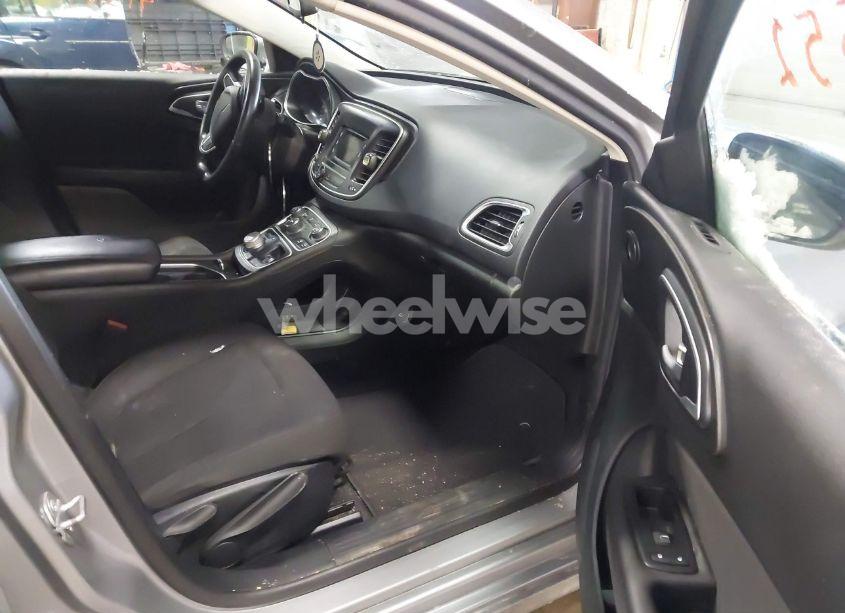 Photo 5 of 2015 Chrysler 200 LIMITED (VIN 1C3CCCAB0FN594658)