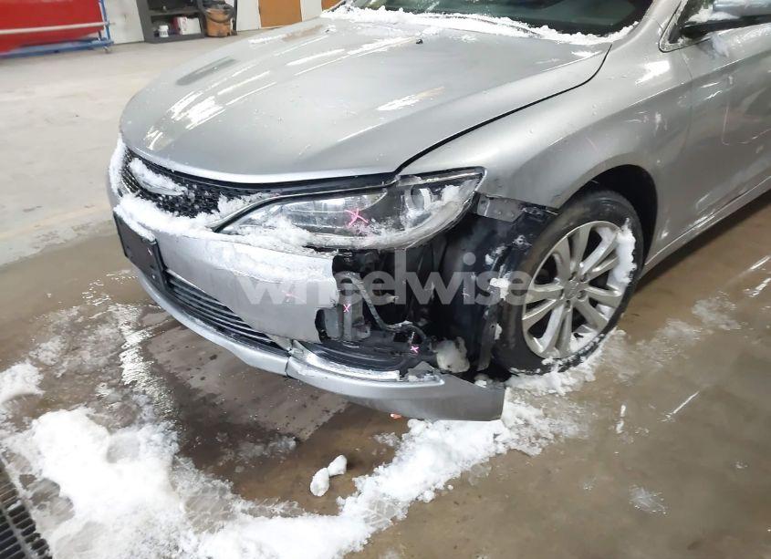 Photo 6 of 2015 Chrysler 200 LIMITED (VIN 1C3CCCAB0FN594658)