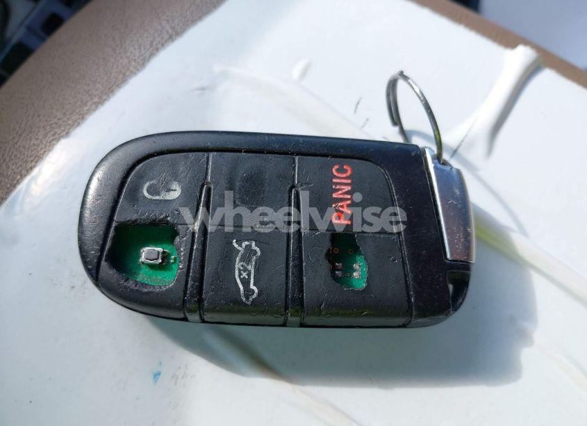 Photo 11 of 2015 Chrysler 200 LIMITED (VIN 1C3CCCAB0FN602239)