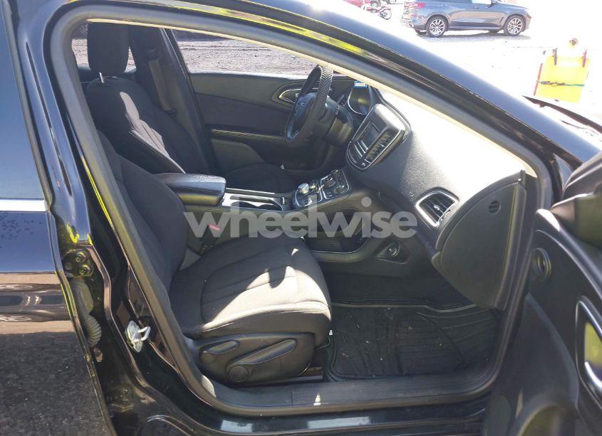 Photo 5 of 2015 Chrysler 200 LIMITED (VIN 1C3CCCAB0FN608221)