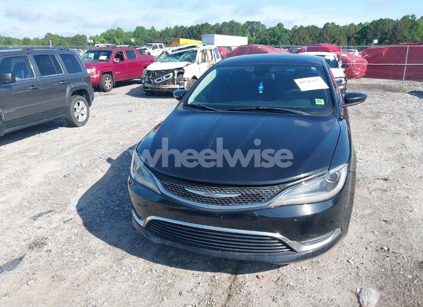 Photo 6 of 2015 Chrysler 200 LIMITED (VIN 1C3CCCAB0FN608221)