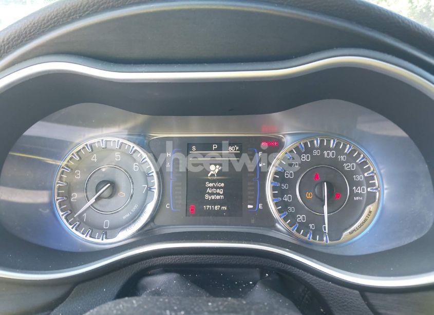 Photo 7 of 2015 Chrysler 200 LIMITED (VIN 1C3CCCAB0FN608221)