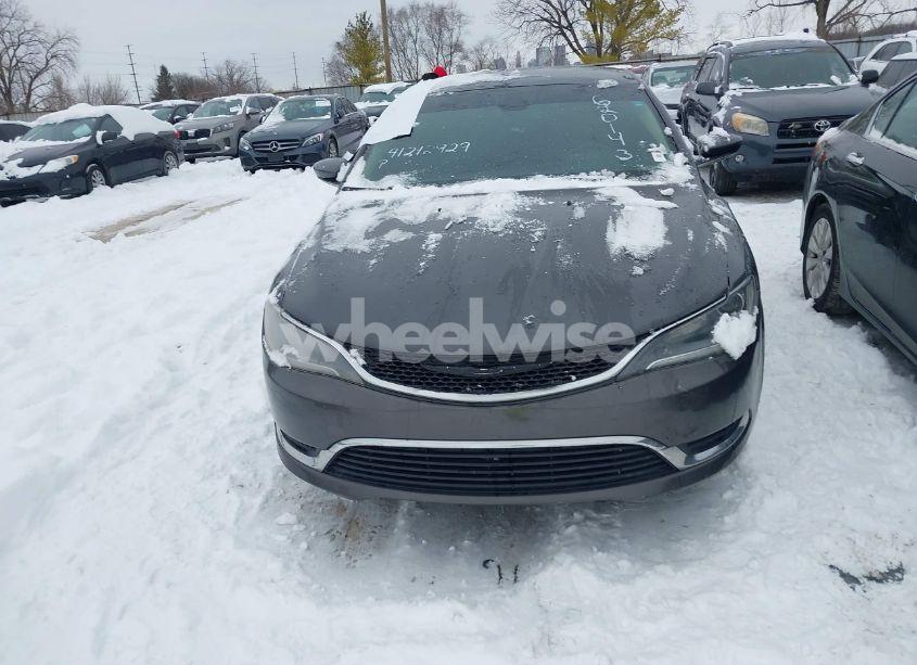 Photo 13 of 2015 Chrysler 200 LIMITED (VIN 1C3CCCAB0FN620143)