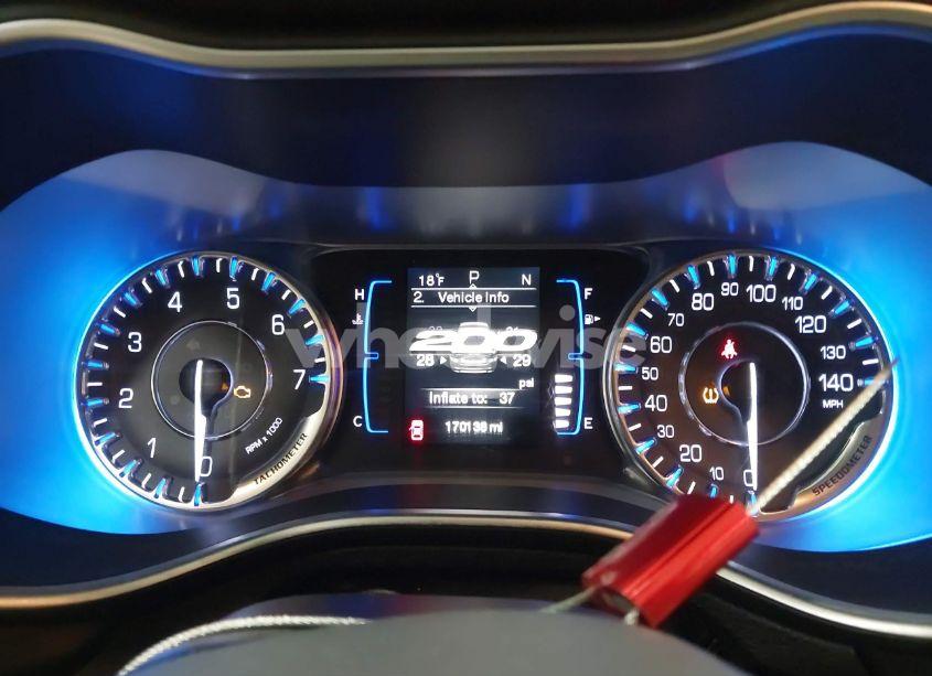 Photo 7 of 2015 Chrysler 200 LIMITED (VIN 1C3CCCAB0FN622426)