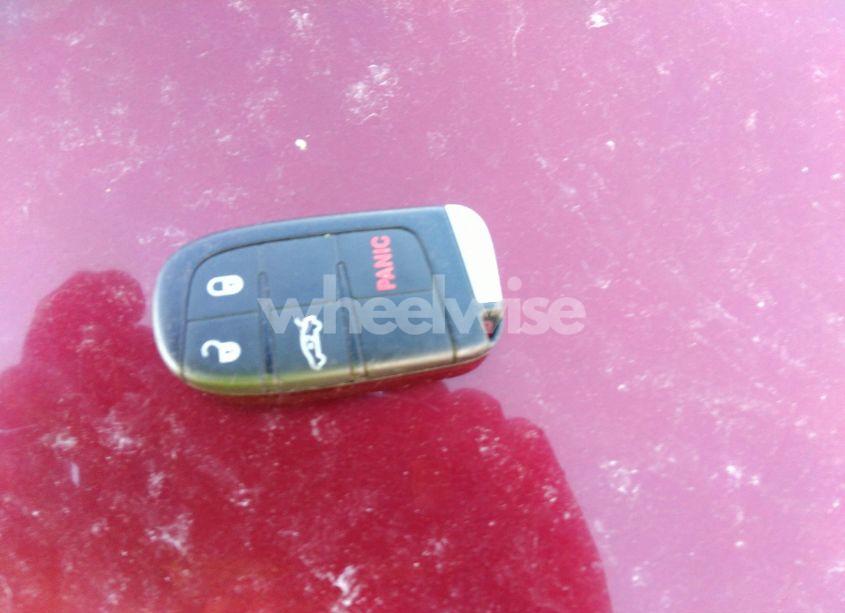 Photo 11 of 2015 Chrysler 200 LIMITED (VIN 1C3CCCAB0FN649108)