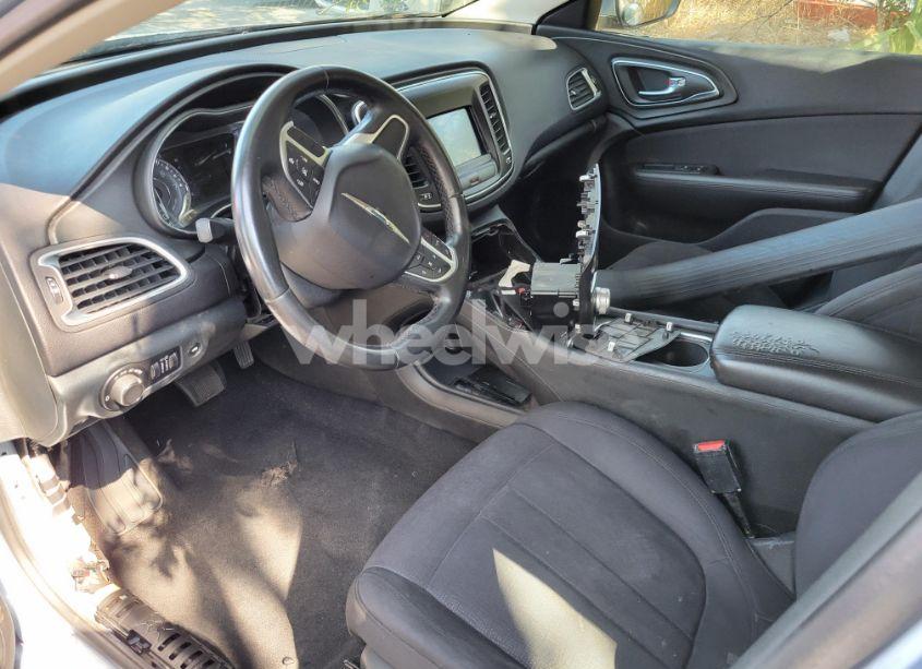 Photo 6 of 2015 Chrysler 200 LIMITED (VIN 1C3CCCAB0FN656088)