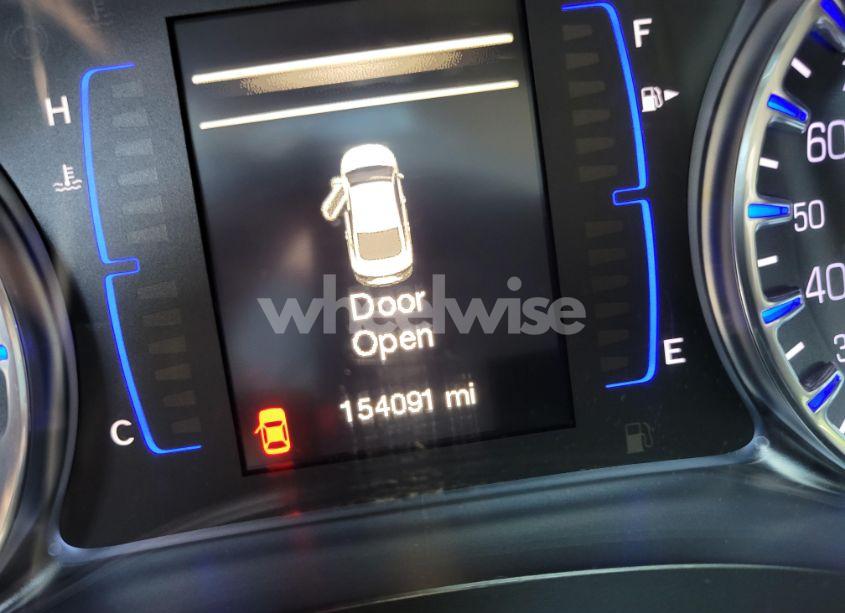 Photo 7 of 2015 Chrysler 200 LIMITED (VIN 1C3CCCAB0FN656088)