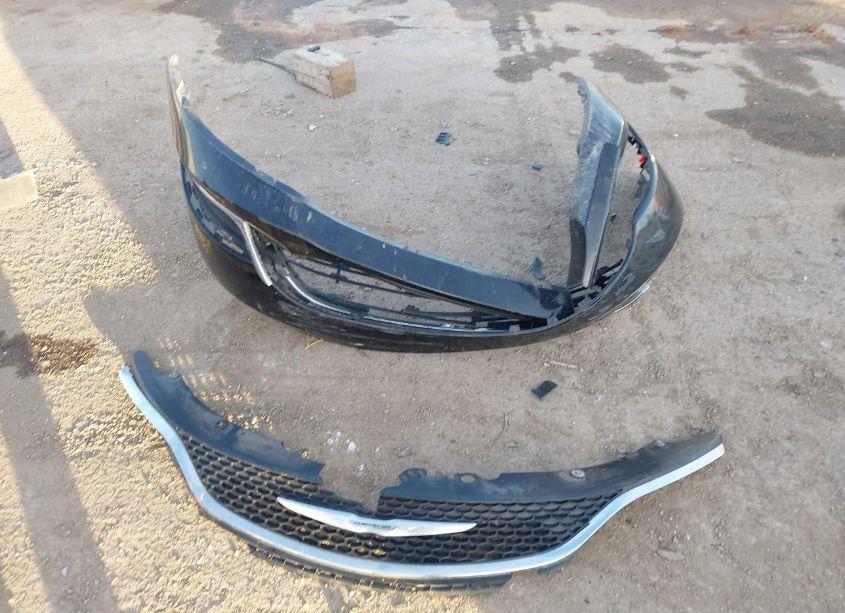 Photo 12 of 2015 Chrysler 200 LIMITED (VIN 1C3CCCAB0FN657967)