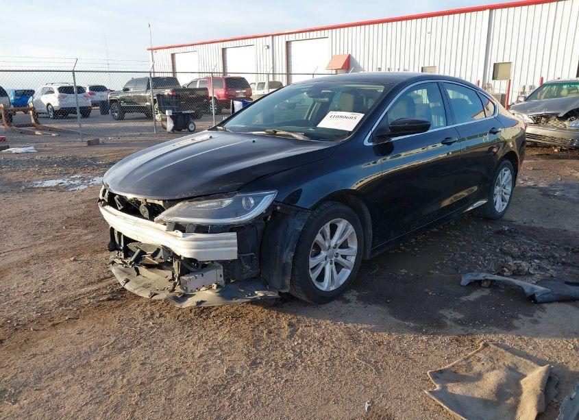 Photo 2 of 2015 Chrysler 200 LIMITED (VIN 1C3CCCAB0FN657967)