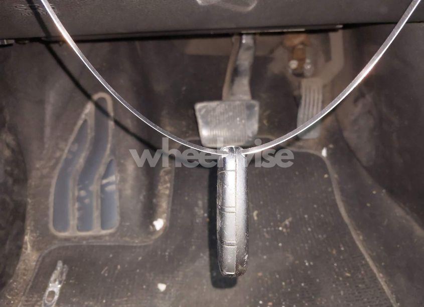 Photo 11 of 2015 Chrysler 200 LIMITED (VIN 1C3CCCAB0FN661033)