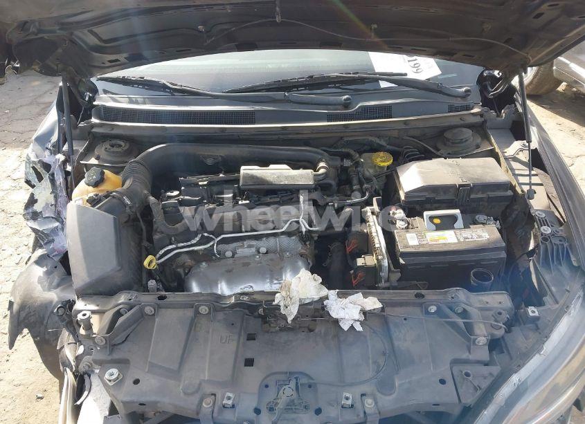 Photo 10 of 2015 Chrysler 200 LIMITED (VIN 1C3CCCAB0FN670248)